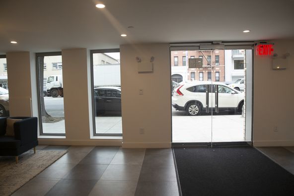 2128 Ocean Ave, Brooklyn, NY 11229